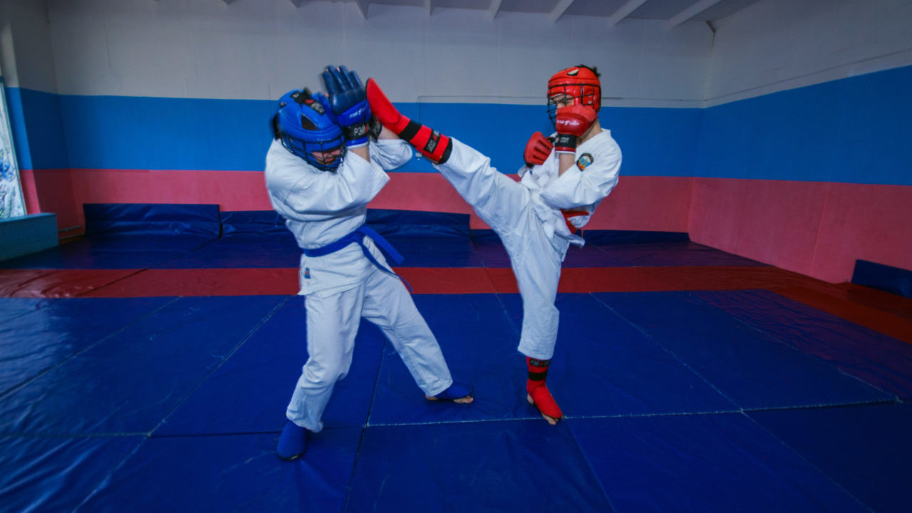 Рукопашный бой: детская групповая тренировка
